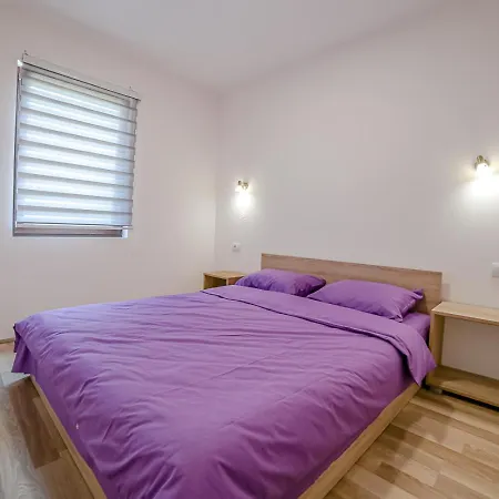 Hacijenda Πανσιόν